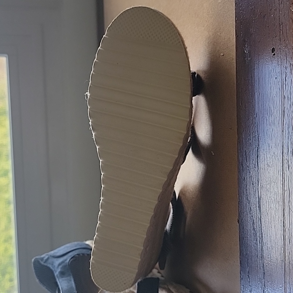 Skechers Memory Foam Sandals, Size 10. - image 4